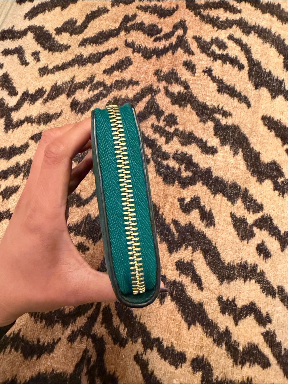 Gucci Guccissima Teal Green Leather Zip Around Wallet PRISTINE with COA! - Picture 3 of 7
